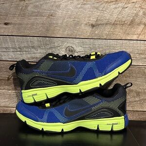 Nike Dual Fusion Black and Blue Athletic Sneakers